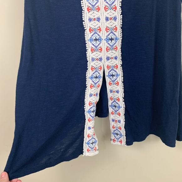 Altar’d State crochet/embroidery slit back tank/sleeveless top - Picture 3 of 9